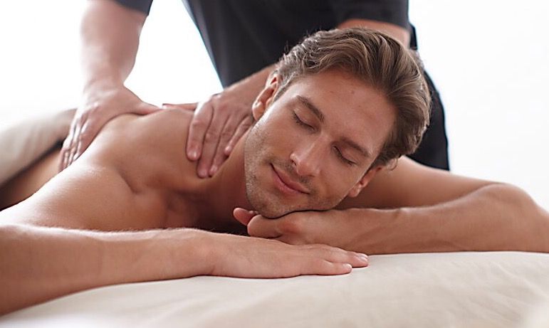 Cách massage giúp nam giới tăng ham muốn.