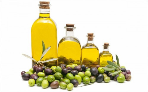 Không nên bỏ qua công dụng làm đẹp từ dầu Olive?